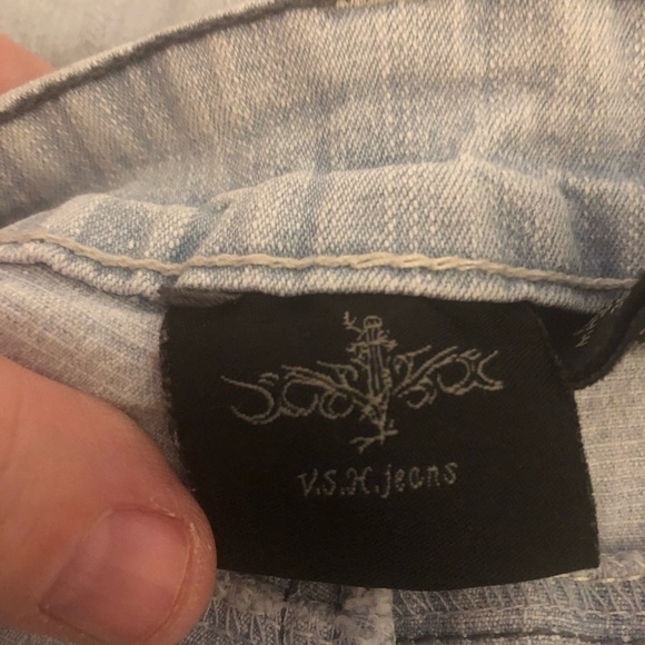 11 Junior's cropped jeans. Light washed. - Picture 6 of 8